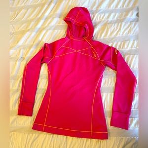 Saucony women’s running top. Like new